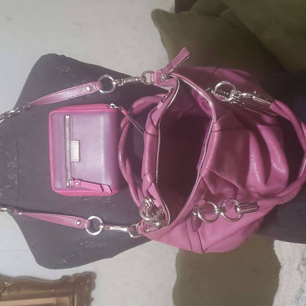 Coach matching leather purse and wallet